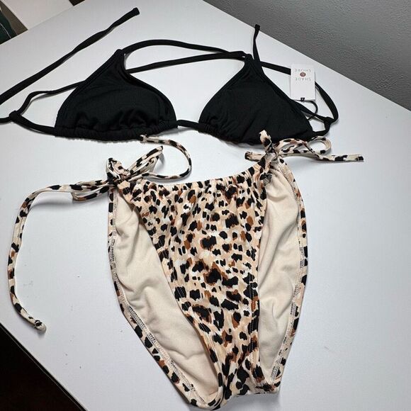 Animal print  nwt/ nwot bikini - Picture 1 of 6